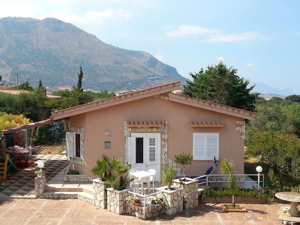 Villa Oasi Del Relax Кастелламмаре-дель-Гольфо Екстер'єр фото